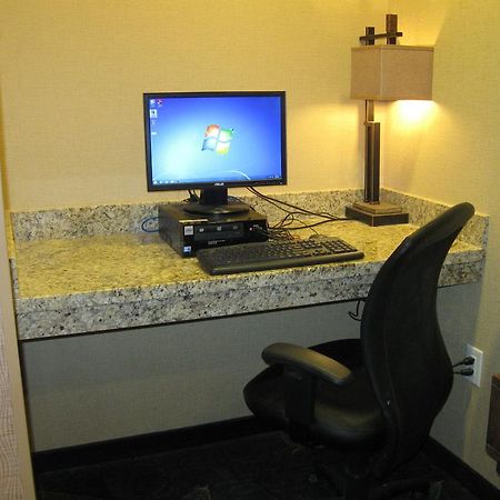 Little Missouri Inn & Suites New Town Екстер'єр фото
