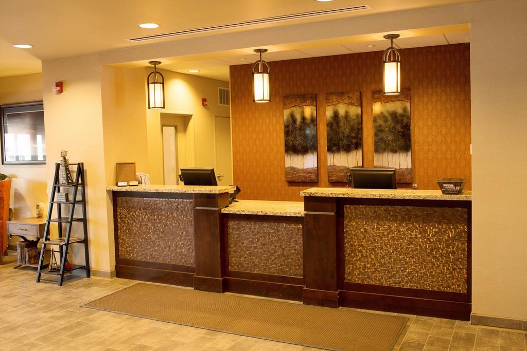 Little Missouri Inn & Suites New Town Екстер'єр фото