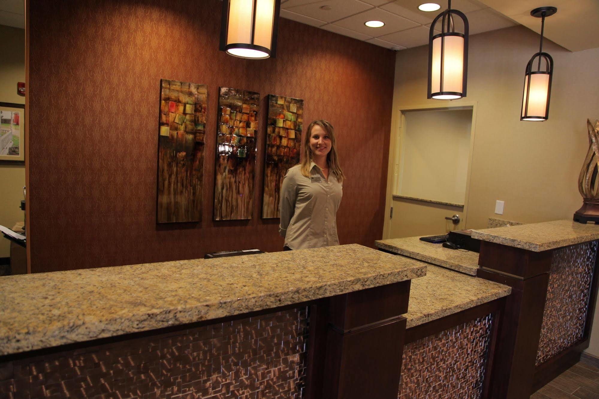 Little Missouri Inn & Suites New Town Екстер'єр фото