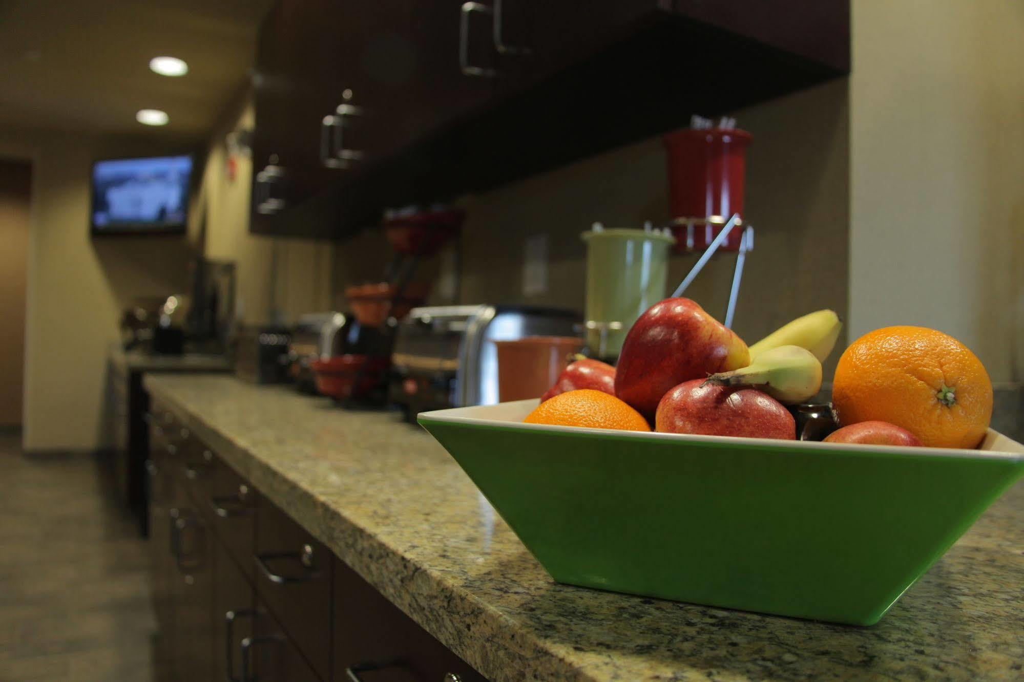 Little Missouri Inn & Suites New Town Екстер'єр фото